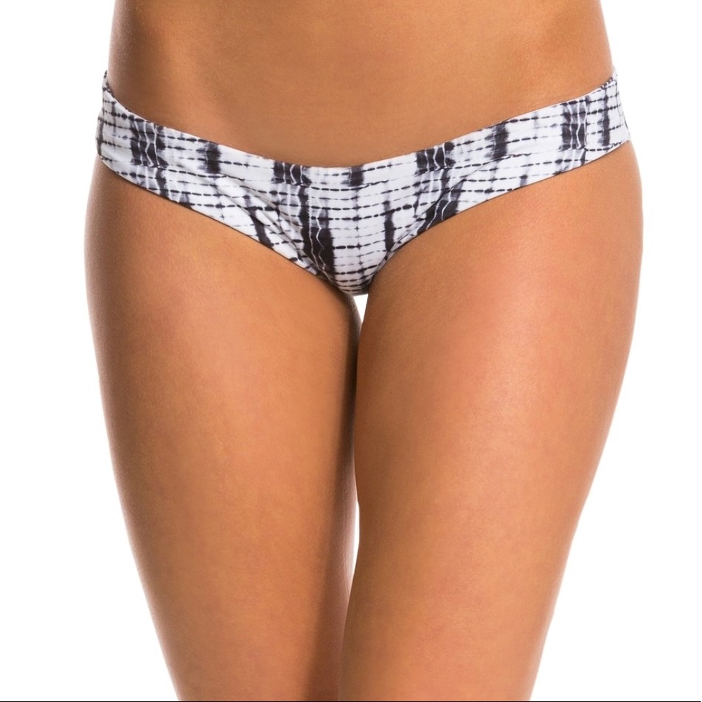 ISO WILDCHILD PRINT BOTTOM SIZE LARGE